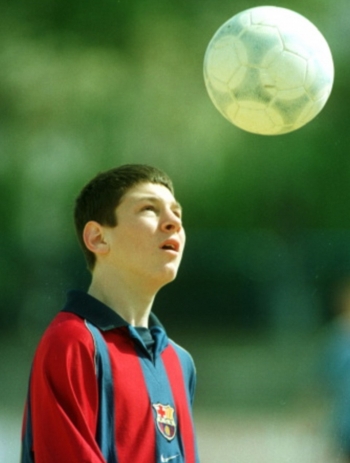 Lionel Messi năm 2000